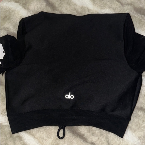 ALO Yoga Black Ruched Crop Top.. Airlift Mesh Divine Long Sleeve bra - Picture 8 of 8